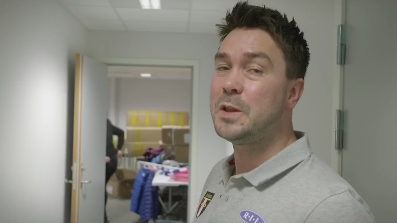 5C1E3123-0881-45B3-B76C-5B1437F2B6FF.mp4